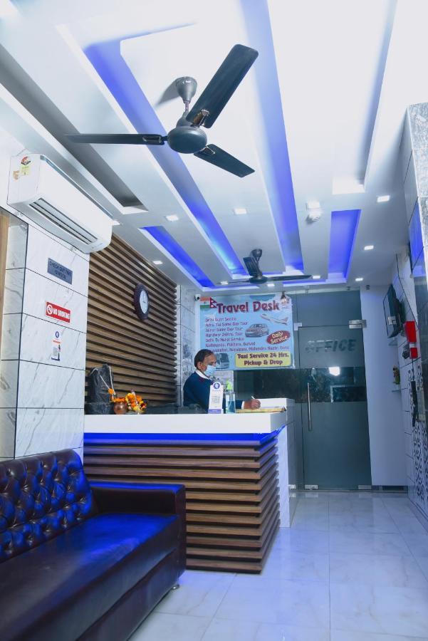 Hotel Delhi Darshan Deluxe-By Rsl Hospitality 新德里 外观 照片